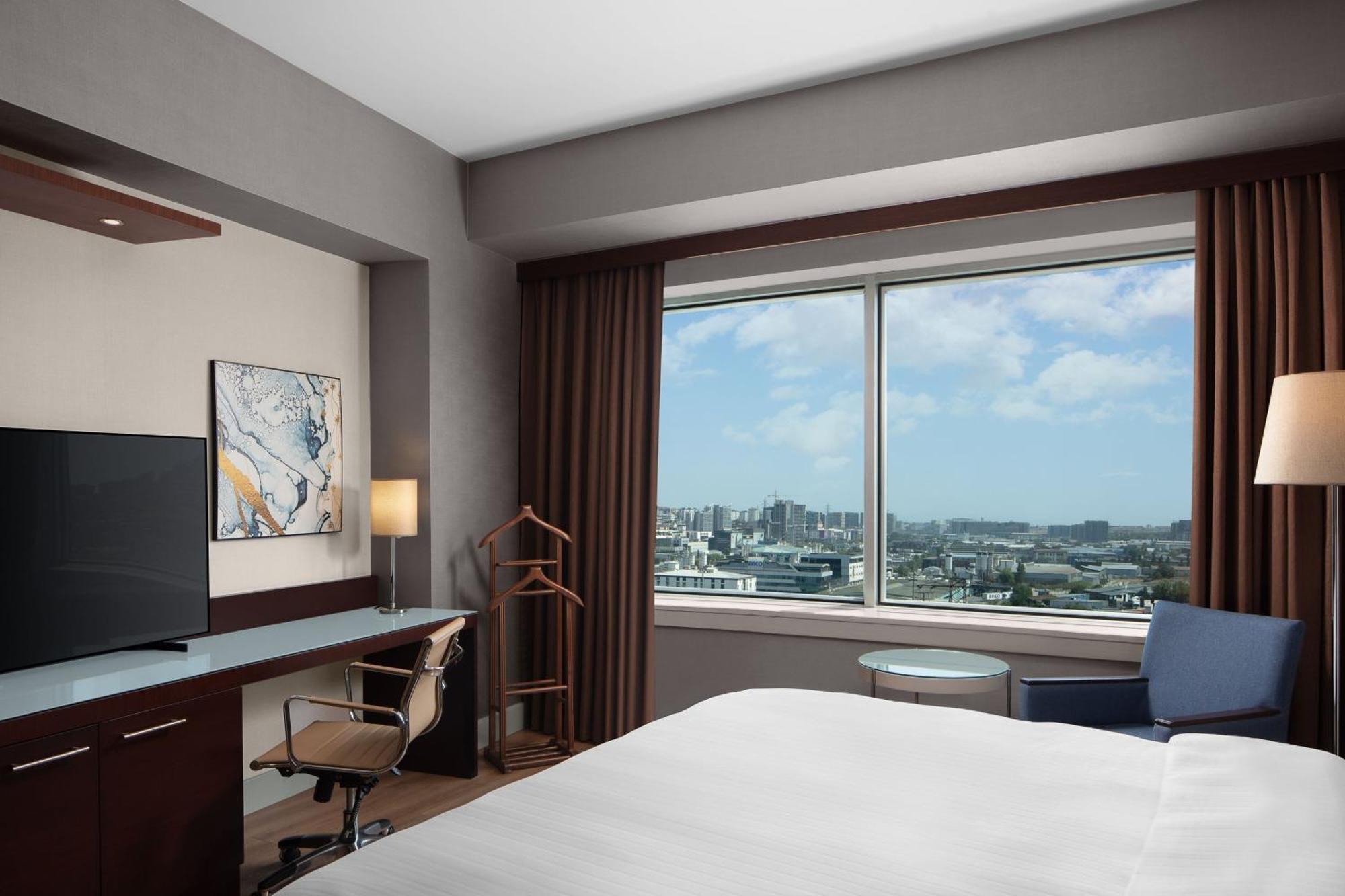 คอร์ตยาร์ด บาย แมริออท อิสตันบูล เวสต์ Hotel ภายนอก รูปภาพ