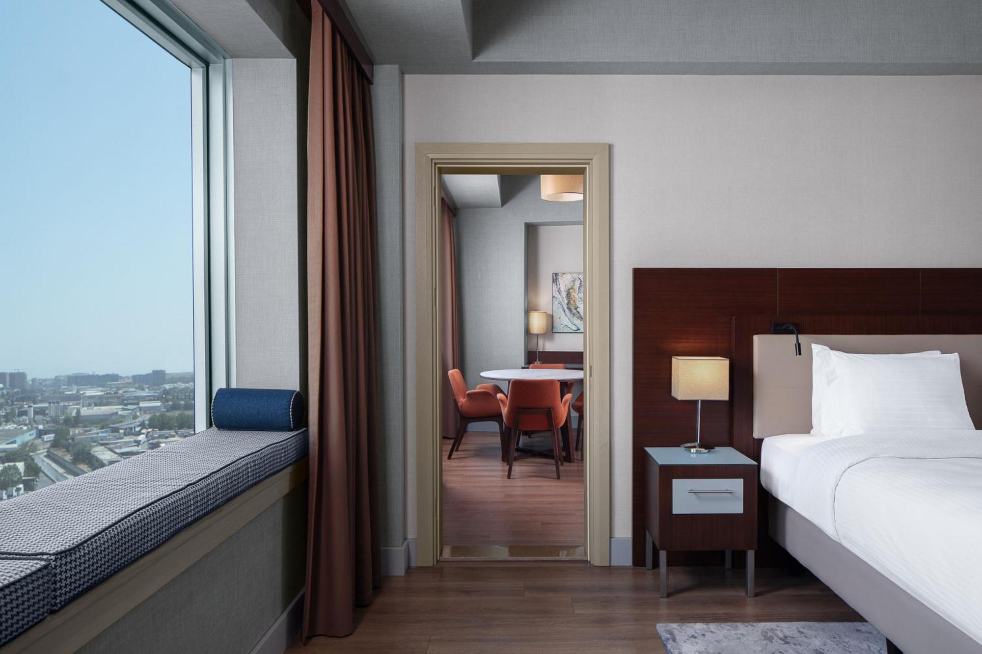 คอร์ตยาร์ด บาย แมริออท อิสตันบูล เวสต์ Hotel ภายนอก รูปภาพ
