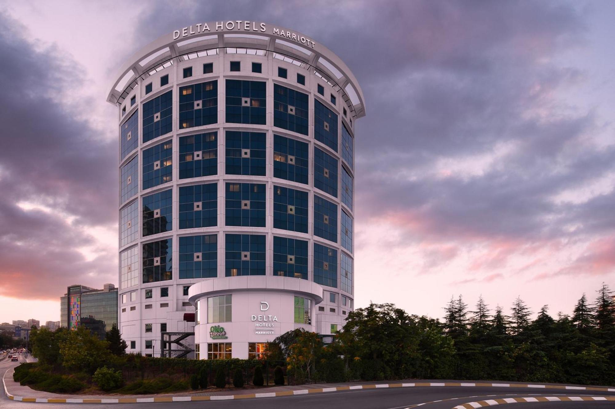 คอร์ตยาร์ด บาย แมริออท อิสตันบูล เวสต์ Hotel ภายนอก รูปภาพ