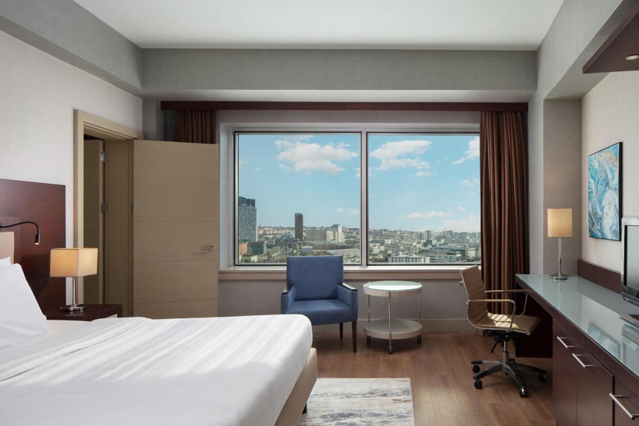 คอร์ตยาร์ด บาย แมริออท อิสตันบูล เวสต์ Hotel ภายนอก รูปภาพ